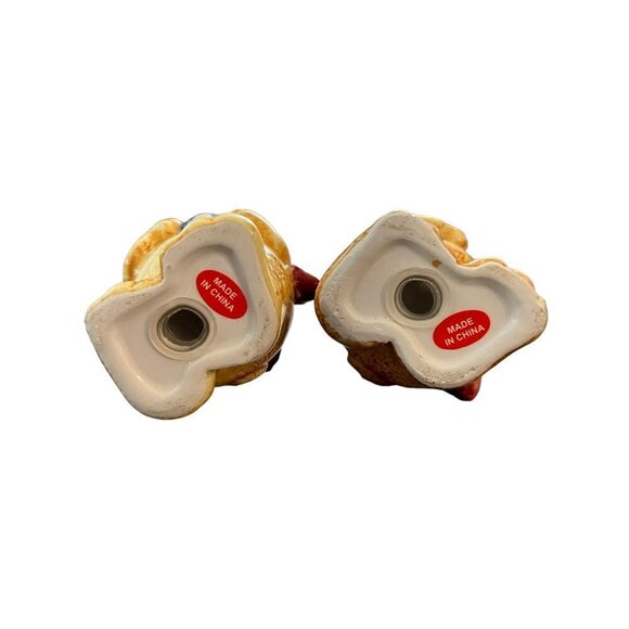 Ceramic Bears in Christmas Santa Hat and Scarf Salt and Pepper Shakers - Picture 4 of 4